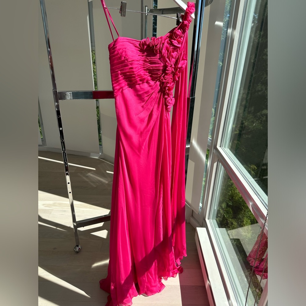 【SOLD】Designer Dress never Worn